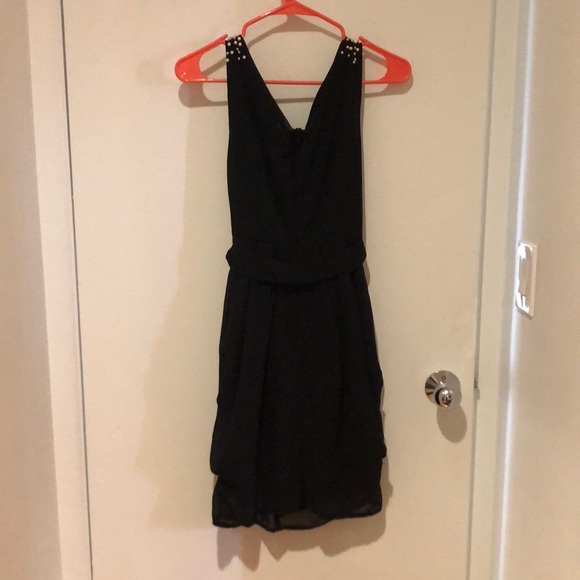 Dress with beads on shoulders - Picture 2 of 2